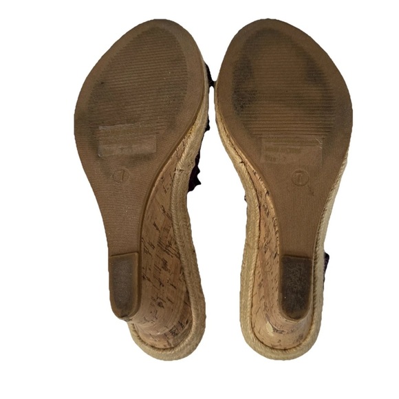 Charming Charlie Purple Wedge Sandals with Ruffle Detail - Picture 5 of 8